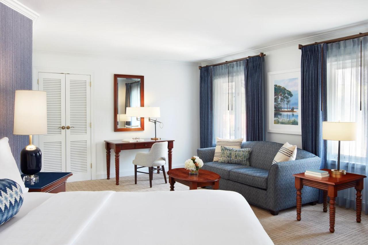 The Tides 4* West Irvington